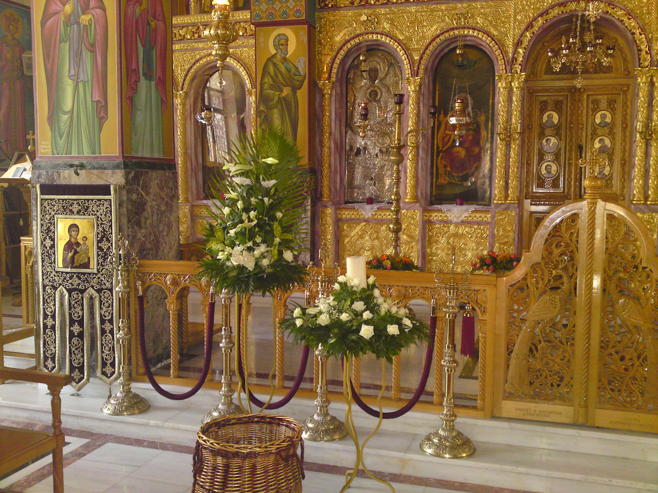 diakosmisi_mnimosinou_ifasmata_grafeio_teleton 03